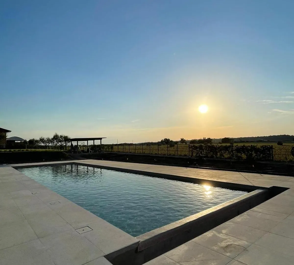 Borgo Sant\'Anna contacts